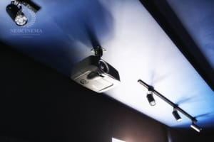 Проектор для домашнего кинозала Проектор для домашнего кинозала