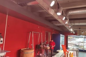 Установка фонового звука в магазине Установка фонового звука в магазине